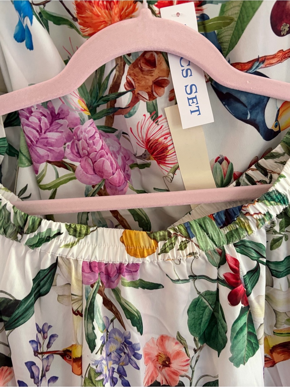 Calypso St Barth Floral/ Bird Print White Maxi Skirt and Puff Sleeve top Set - Picture 6 of 15